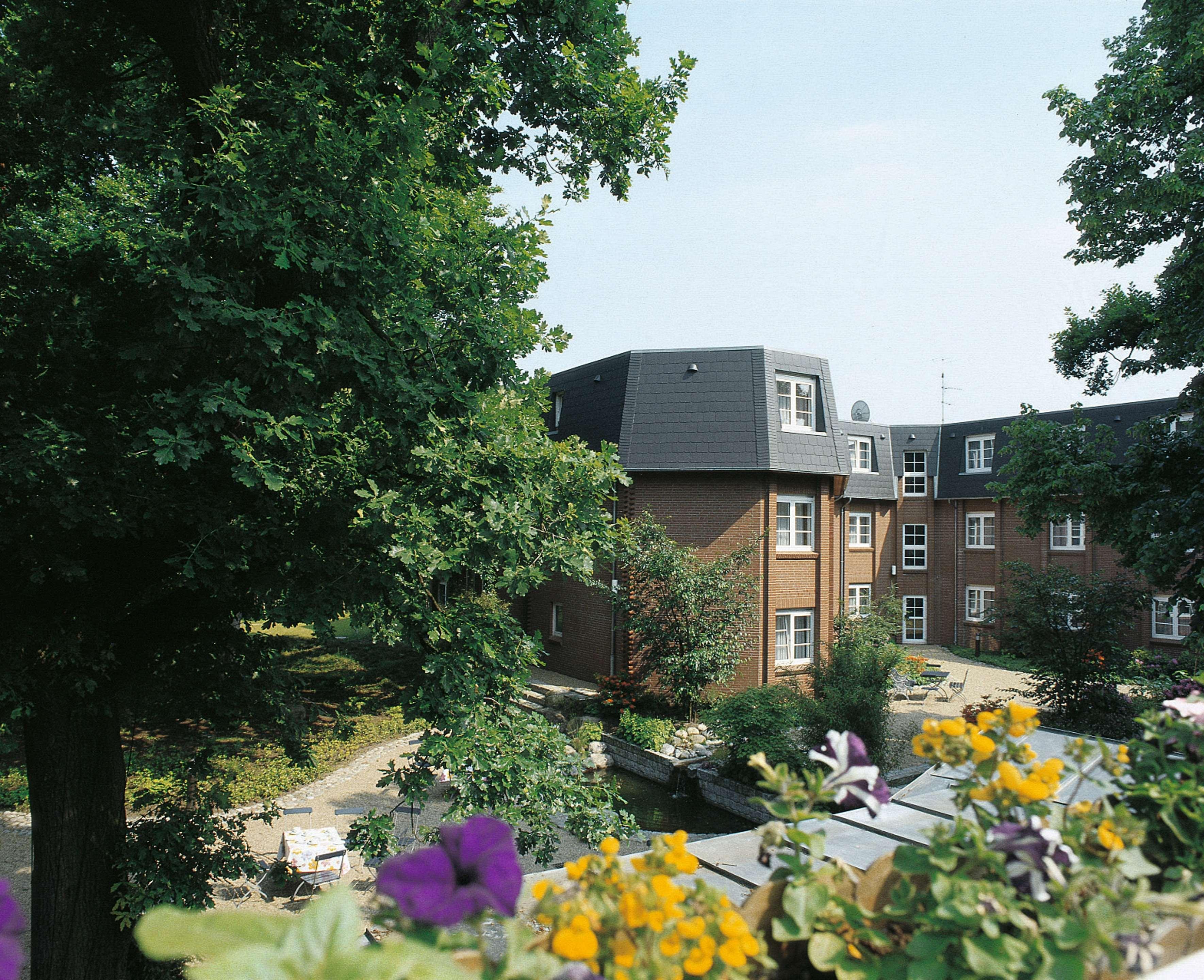 Best Western Hotel Schmoeker-Hof Norderstedt Eksteriør billede