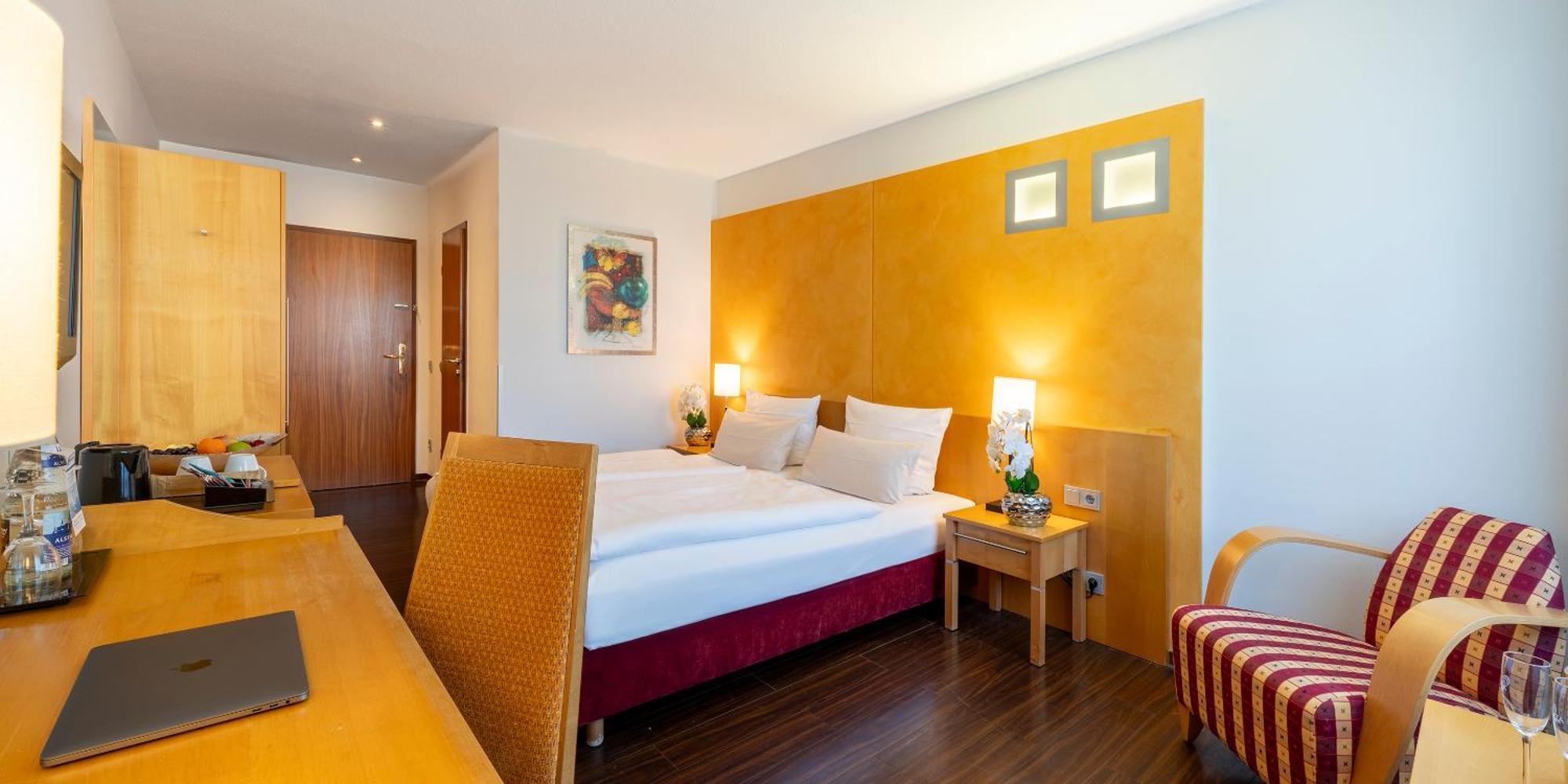 Best Western Hotel Schmoeker-Hof Norderstedt Eksteriør billede